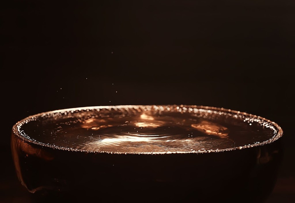 soins vibratoire, sonothérapie, bol tibétain, relaxation, détente, harmonisation, chakras, bain sonore, massage sonore 